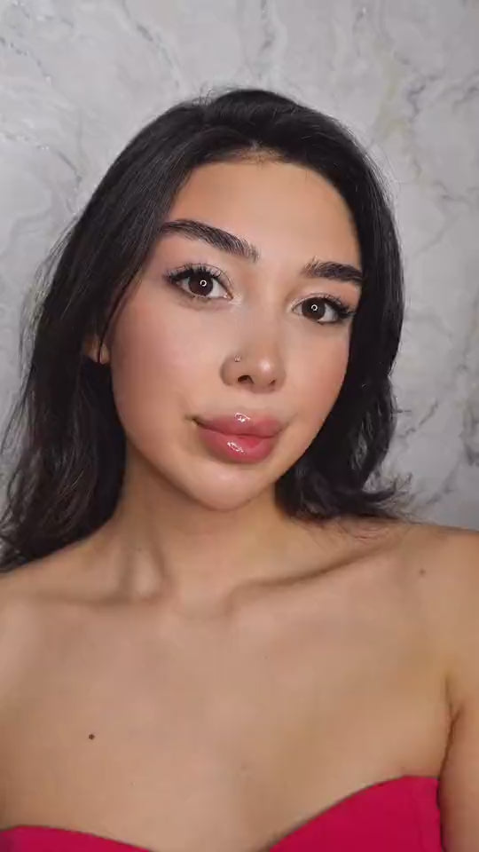 Lizi Torchinava wearing Amari